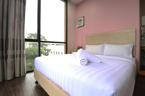 Deluxe Double Room image 1
