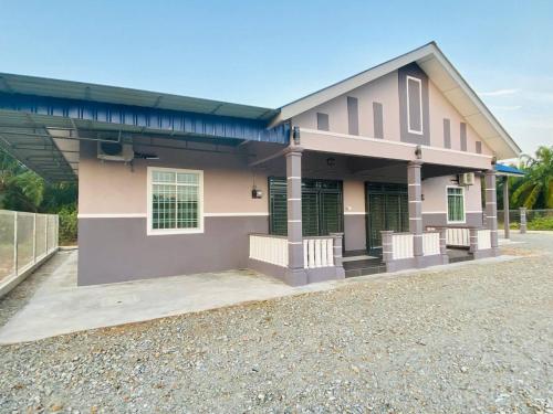 Homestay Hj Esmon Parit Raja 4 UTHM Homestay Hj Esmon Parit Raja 4 UTHM