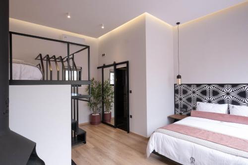 Citrus Daliani Rooms Room Type - Deluxe Triple Room Citrus Daliani Rooms Room Type - Deluxe Triple Room