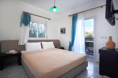2 bedrooms, 3 beds