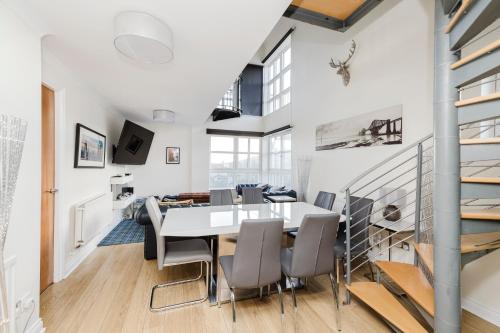 JOIVY Stylish Apartment with Balcony in Old Town, Edinburgh (fotografie 7)