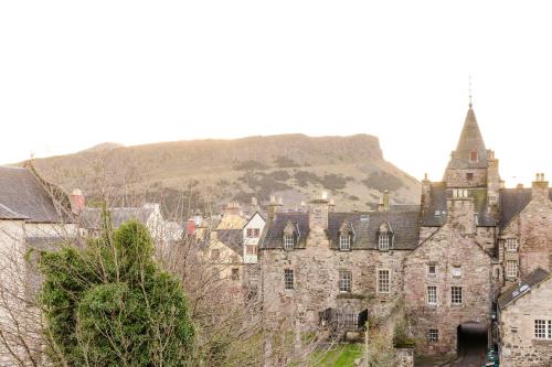 JOIVY Stylish Apartment with Balcony in Old Town, Edinburgh (fotografie 6)