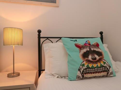 Dotty's Sunshine Cottage - image 13
