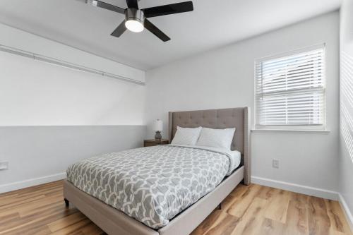 4 bedroom Home in Tracy 2 Minutes to Highway 4 bedroom Home in Tracy 2 Minutes to Highway