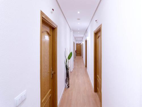 Hostal Bianco - image 4