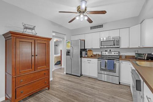 Waterfront Retreat with Canal Access home in Inverness (Florida)