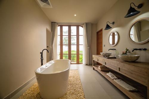Bathroom, Life Resort Quy Nhon in Quy Nhon