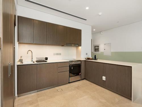 1 Bedroom apt High end luxurios building Next to Dubai mall, Дубай (фото 3)