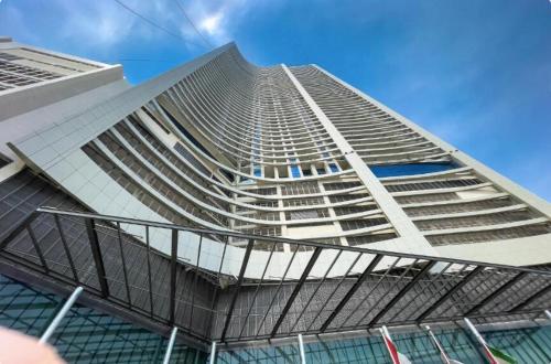 CHIC Sea View 2Bhk 4pax, Dubai (photo 3)