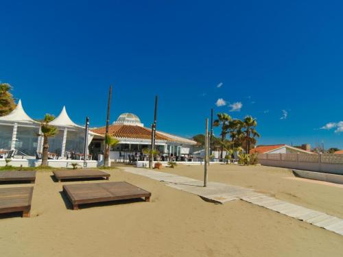 Las Chapas Playa typical beach house. - image 4