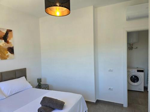 Two-Bedroom Apartment with Balcony image 10