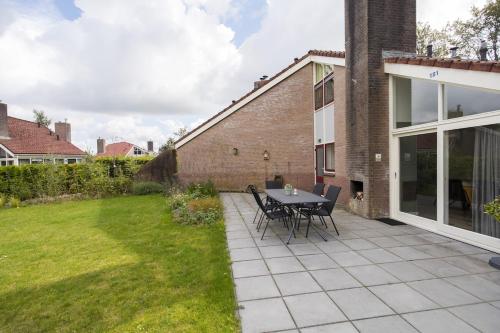 Grasmus I Kalme Woning met Openhaard en Tuin Grasmus I Kalme Woning met Openhaard en Tuin