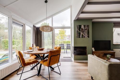 Grasmus I Kalme Woning met Openhaard en Tuin Grasmus I Kalme Woning met Openhaard en Tuin