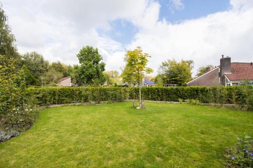 Grasmus I Kalme Woning met Openhaard en Tuin Grasmus I Kalme Woning met Openhaard en Tuin