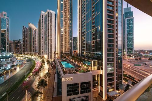 Beautiful 2 BR Apartment next to Opera I Burj View, Dubaj (zdjęcie 4)