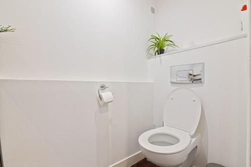Superb Apartment Quartier Bonne Nouvelle Free Netflix - image 8