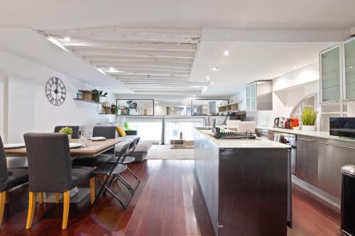 Superb Apartment Quartier Bonne Nouvelle Free Netflix - main image