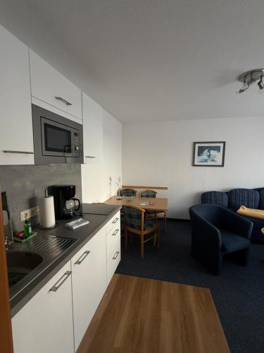 Kitchen, Pension Marion in Ostseebad Binz