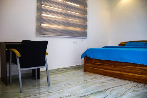 Spacious Apt with Patio & Rooftop in Cité Baguida, Lomé (Foto 7)