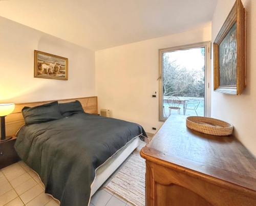 Maison spacieuse avec piscine à Aix-en-Provence Maison spacieuse avec piscine à Aix-en-Provence