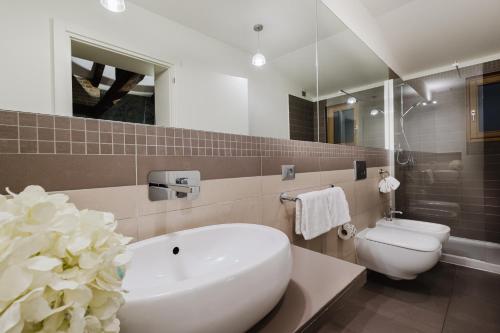 Superior Double Room image 4