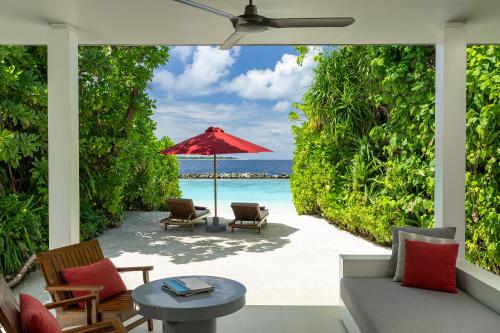 Manzara, Niva Dhigali Maldives - A Premium All-Inclusive Resort in Raa Atolü
