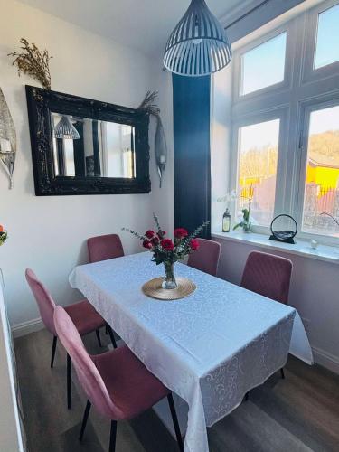 Charming & Modern Flat 2 in Pontypool