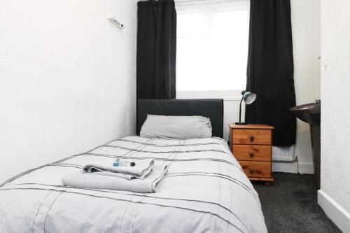 Pebbles Guest House room 16 in Southampton