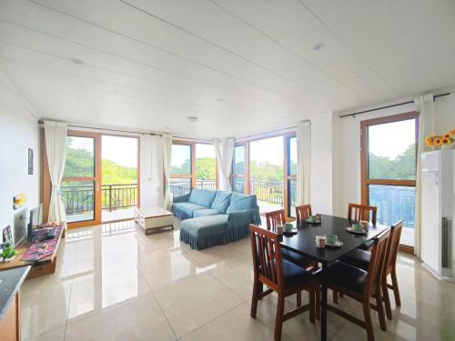 Alice Luxury Apartments near Nadi McDonald's, Nadi