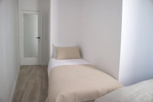 Charming Apartment for 3 in the Heart of Antwerp, Amberes (foto 10)