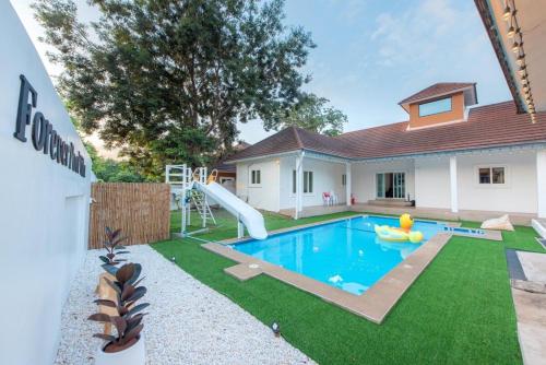 Forever Poolvilla in Nong Pla Lai