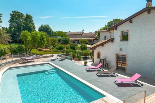 Fabulous Beaujolaise - 12p - Piscine gîte à louer Fareins