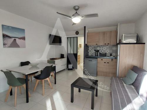 One-Bedroom Apartment - Non-Smoking room in Beau T2 moderne residence avec piscine - Place de parking