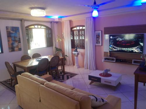 Sobrado estilo Colonial in 伊泰加拉