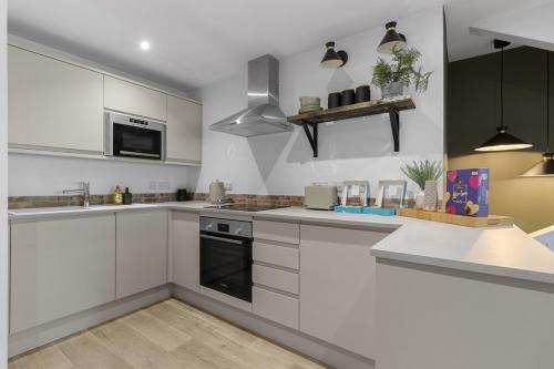 4A The Courtyard, City Centre Apartment, Exeter, Exeter (photo 3)