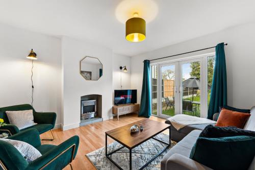 Stylish 5 Bed in Peak District Gem - Games Rooms gîte à louer Heanor