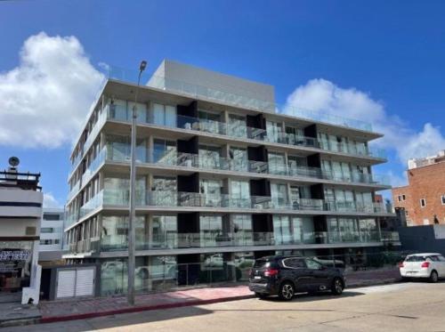 Moderno apartamento en península