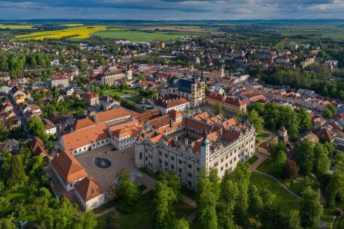 . Zámecký Hotel Litomyšl