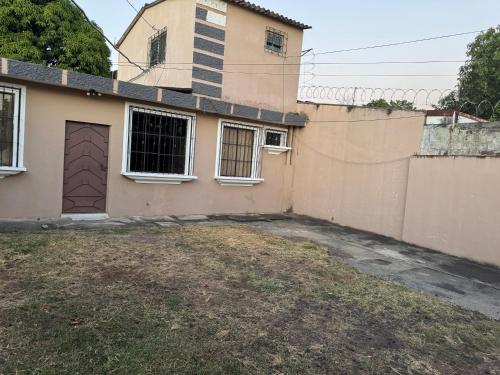 Macaw Stay Room in Sonsonate