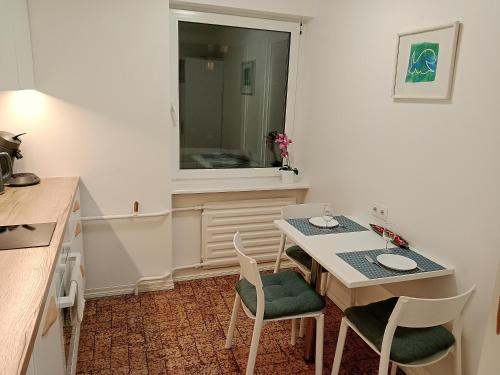 City center Raua apartment with balcony, Tallinn (foto 8)