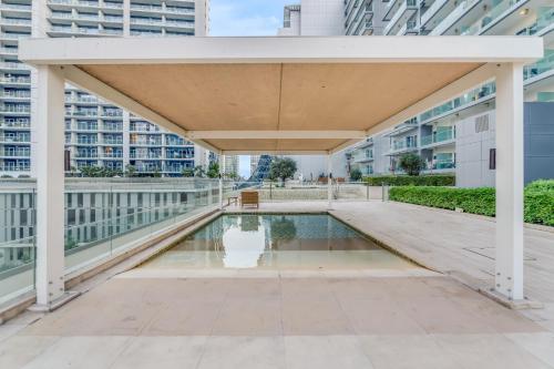 LUX Apt 5 min away from Burj Khalifa & Dubai Mall, Dubai (photo 2)