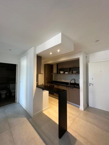 Departamento con cochera zona Guemes in ปลายา กรันเด