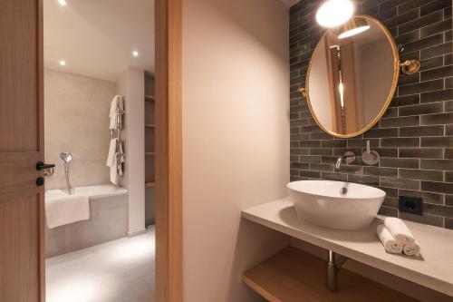 639103576 Hotel Berghof