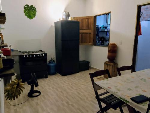ห้องครัว, Casa Deixe-se Baleiar na vila de Serra Grande in อิตาคาเร่
