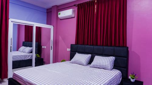 One-Bedroom Apartment image 3
