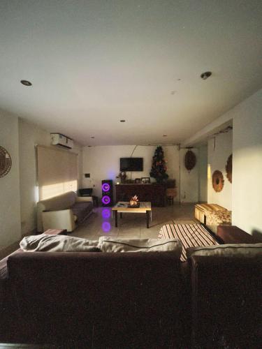 2 bedrooms, 4 beds