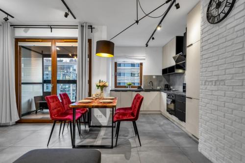 Warsaw Grzybowska Apartment with Parking - by Rentujemy, Warschau
