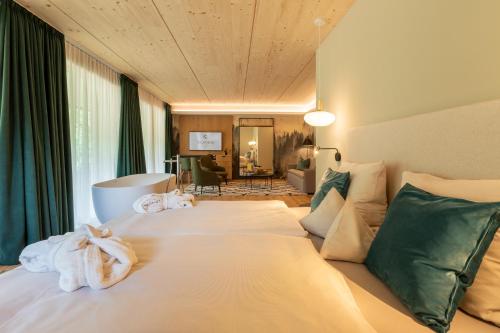 Sackmann Genuss und Spa Resort 1.1km von Huzenbach entfernt