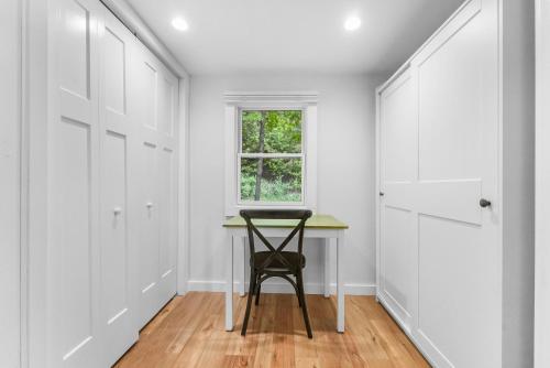 Deckside Dreams on Crystal Lake Deckside Dreams on Crystal Lake