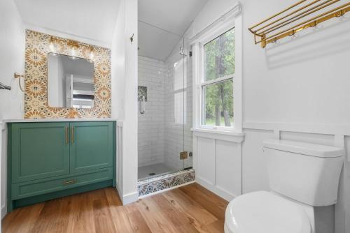 Deckside Dreams on Crystal Lake Deckside Dreams on Crystal Lake